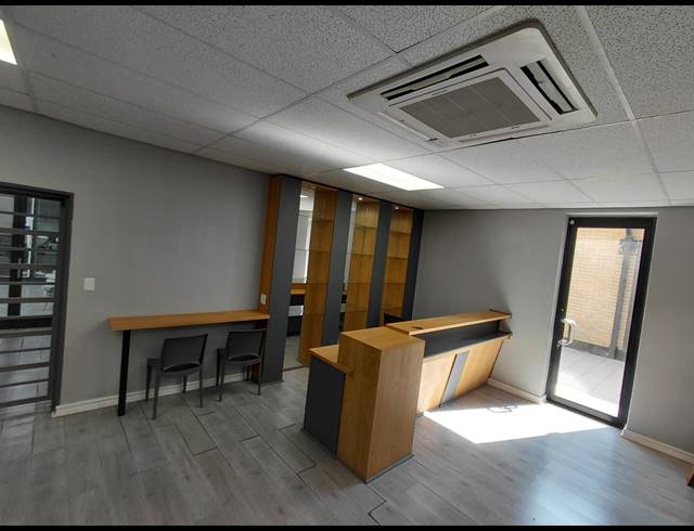 420M² OFFICE TO LET IN BRYANSTON